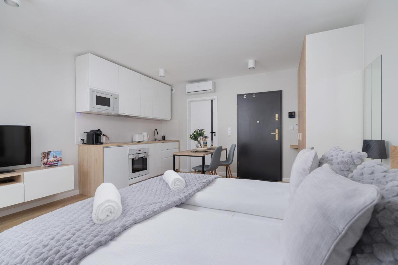 City Studio With Ac Czarnowiejska By Renters Krasków Eksteriør bilde