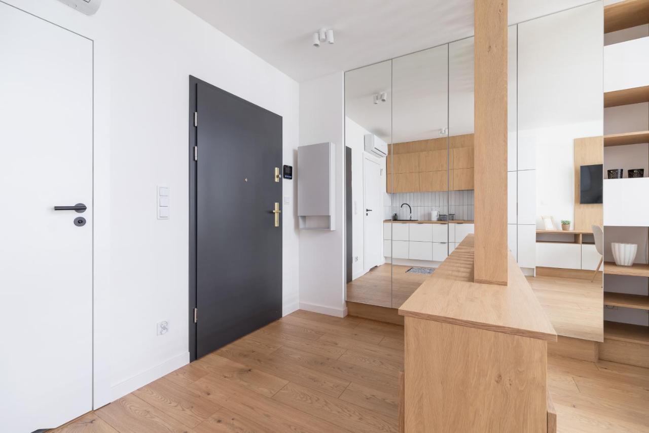 City Studio With Ac Czarnowiejska By Renters Krasków Eksteriør bilde